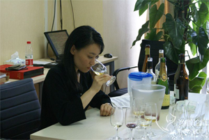 逸香高級(jí)講師亓聞
