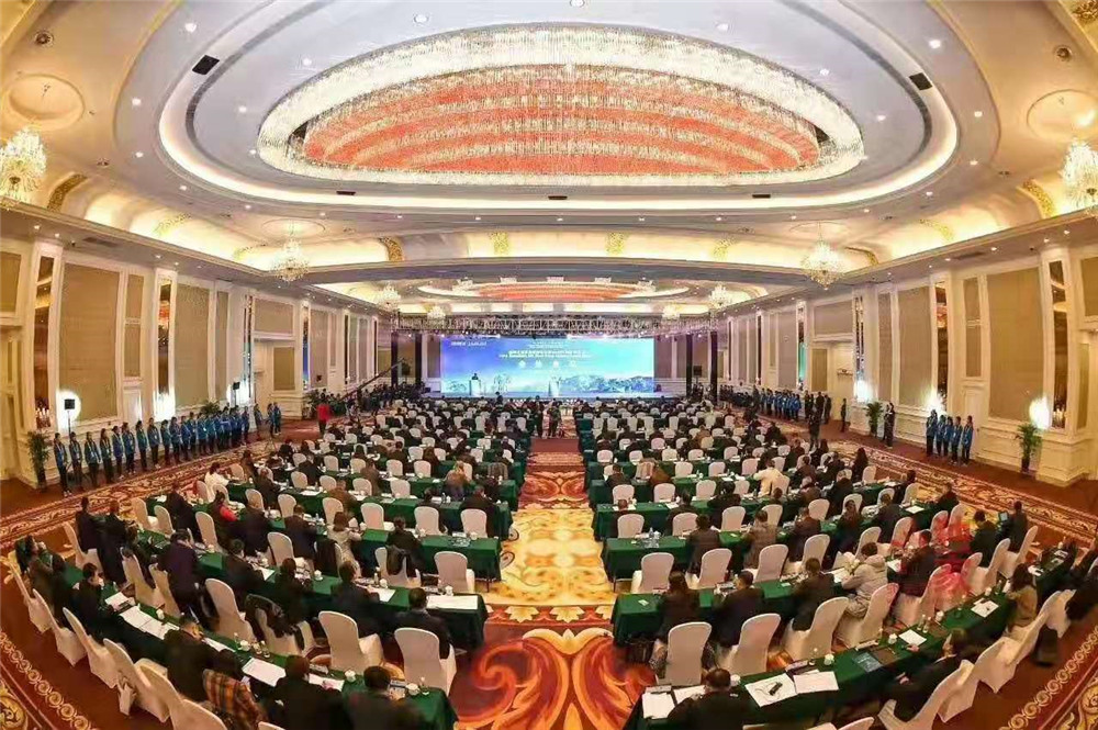 祝賀絲綢之路友好城市協(xié)作體2019年（張家界）年會(huì)勝利召開！