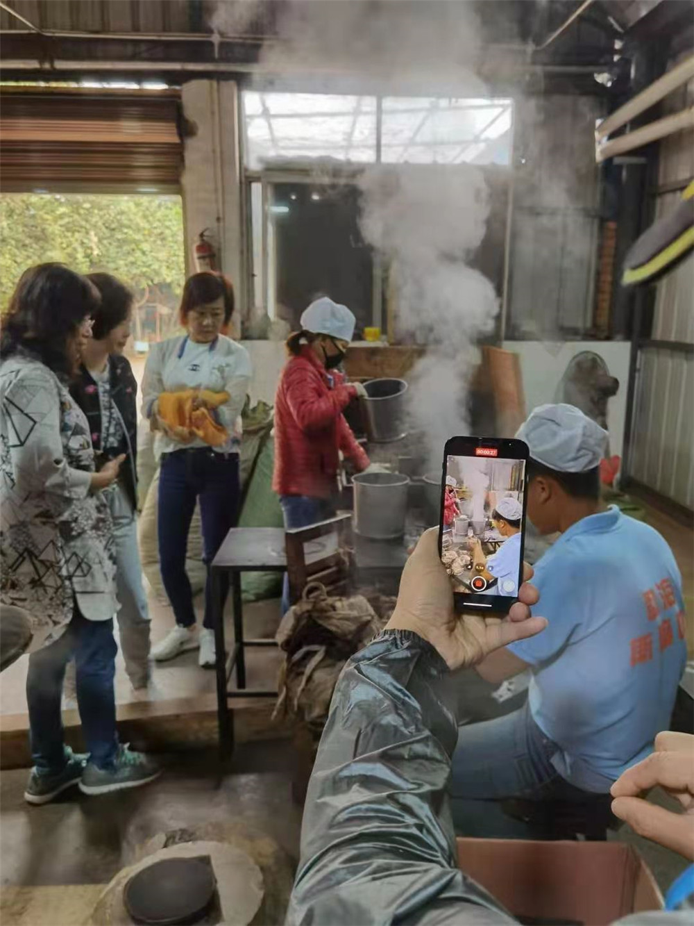 2021納新勐海茶山行 -- 茶廠參觀學(xué)習(xí)