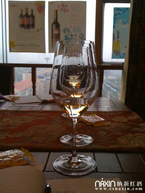 納新紅酒圣女莊園干白葡萄酒