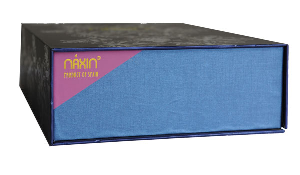 通用高檔紙質(zhì)盒子底部